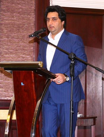 جناب آقای مهندس هادی سیاری ریاست مدرسه کسب و کار ماهان