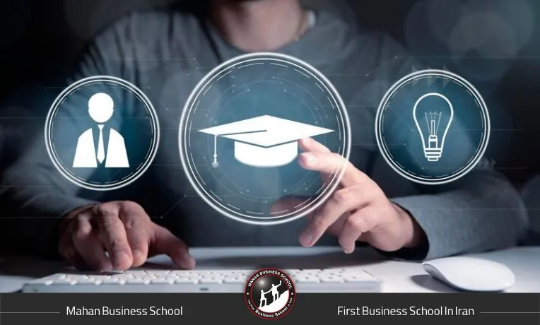دانشجویان رشته MBA گرایش فناوری در حال یادگیری مهارت‌های مدیریتی و تکنولوژیک