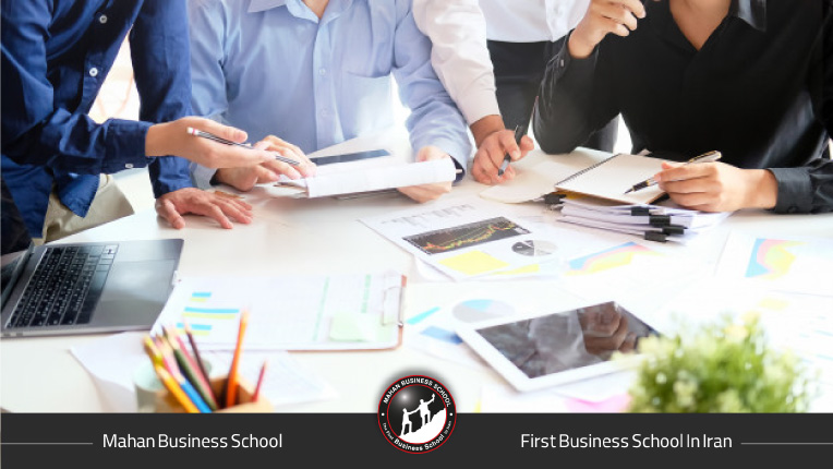 پیش از هر اقدامی، اطمینان از وجود یک نیاز واقعی در بازار، زیربنای موفقیت استارتاپهاست.