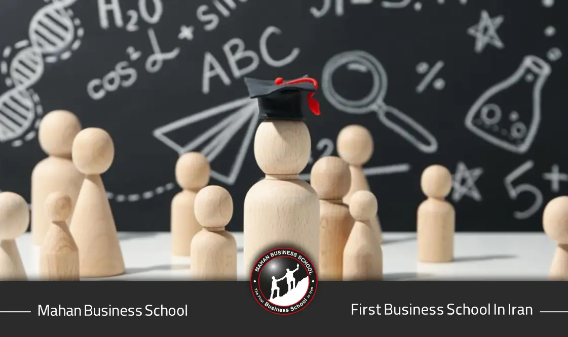 دوره مدیریت منابع انسانی (HRM) با هدف تربیت مدیرانی طراحی شده است که بتوانند سرمایه انسانی سازمان را بهصورت استراتژیک جذب، توسعه و حفظ کنند. در این دوره، مباحثی مانند جذب و استخدام، آموزش و توسعه، ارزیابی عملکرد، جبران خدمات و فرهنگ سازمانی بهصورت کاربردی آموزش داده میشود.